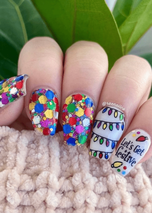 Colorful Christmas nail design that says let´s get festive with Christmas lights