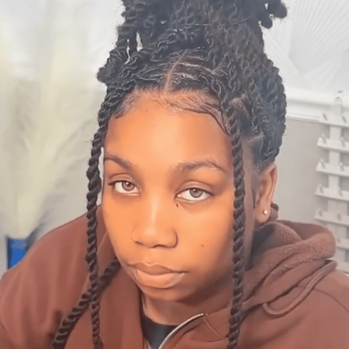 Braid hairstyle: Individual locs