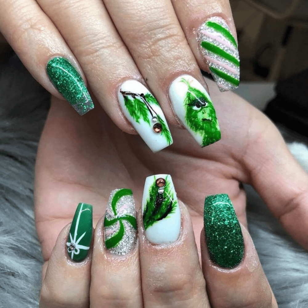 The Grinch nail design