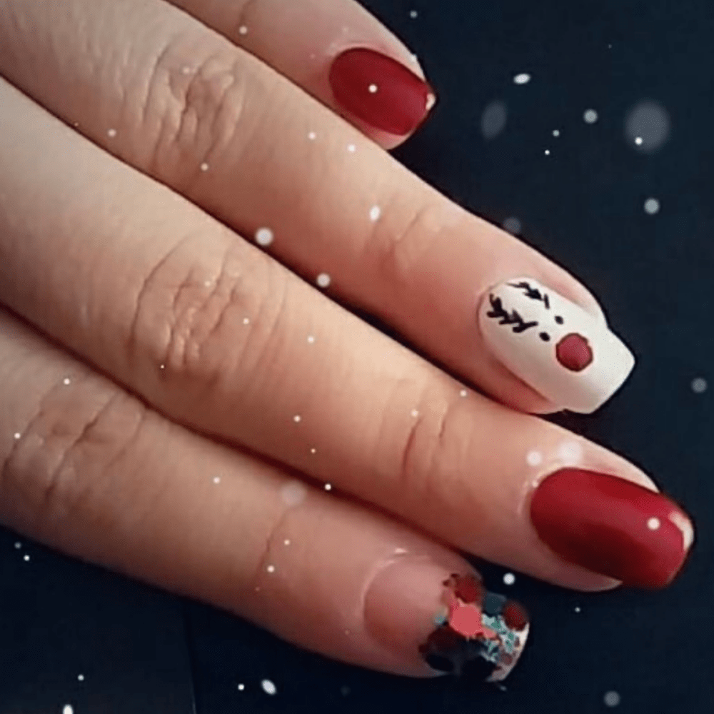A reindeer nail design