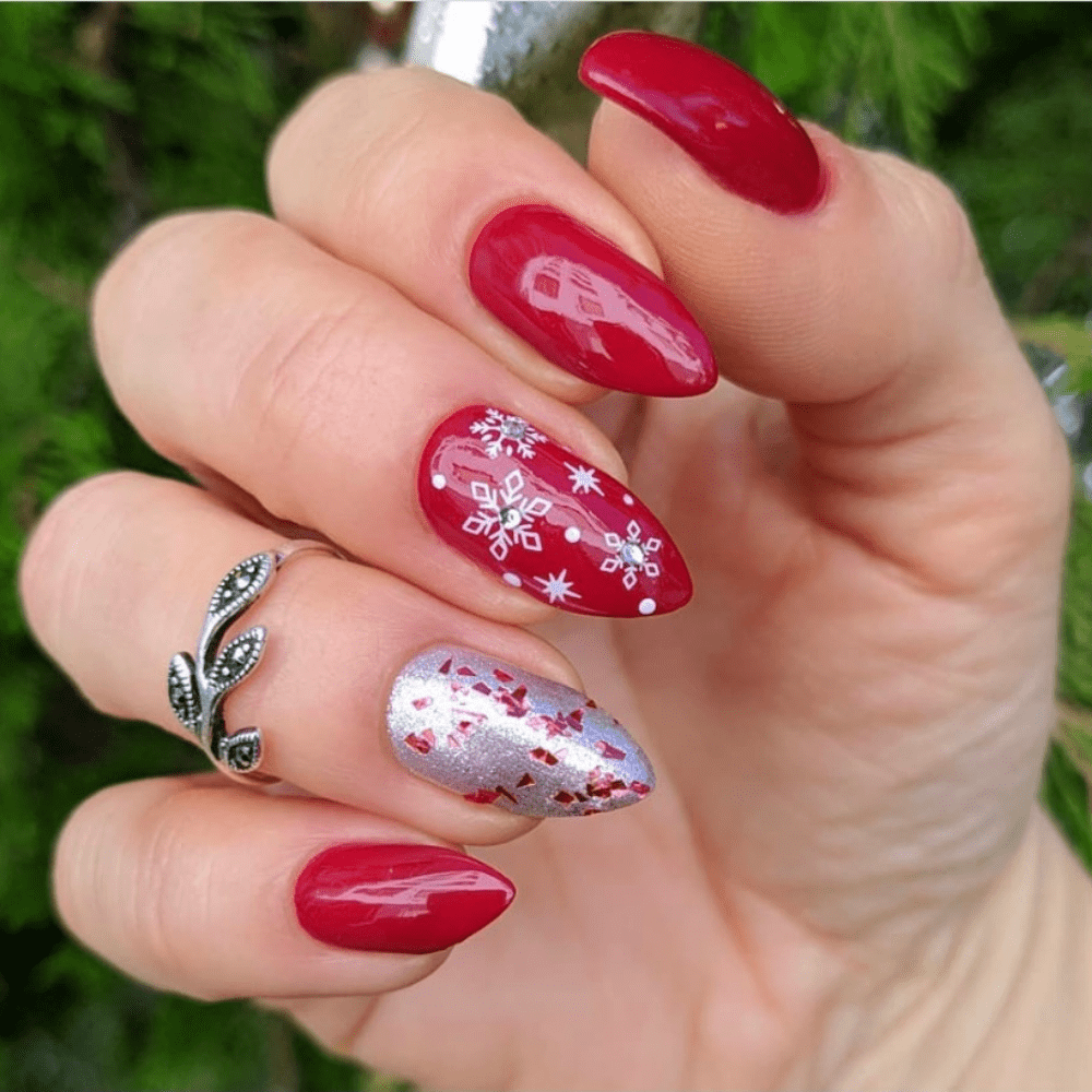 Snowflake nail design